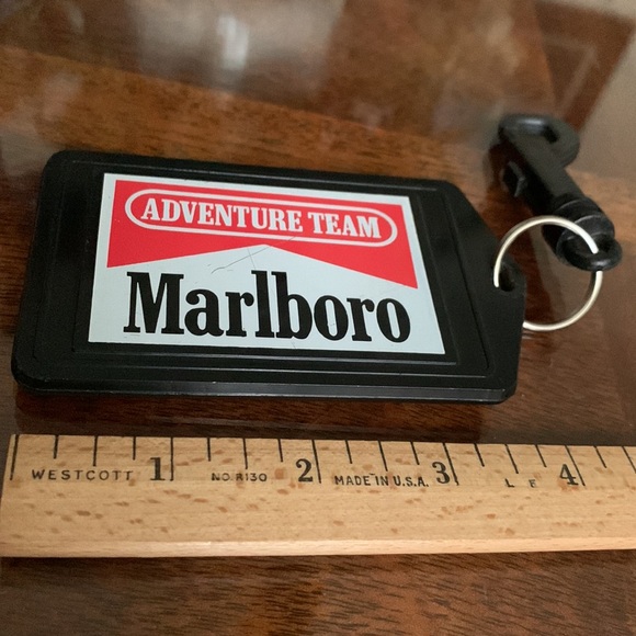 Marlboro Adventure Team Luggage Name ID Tag KeyTag Holder Clip on - Picture 2 of 4